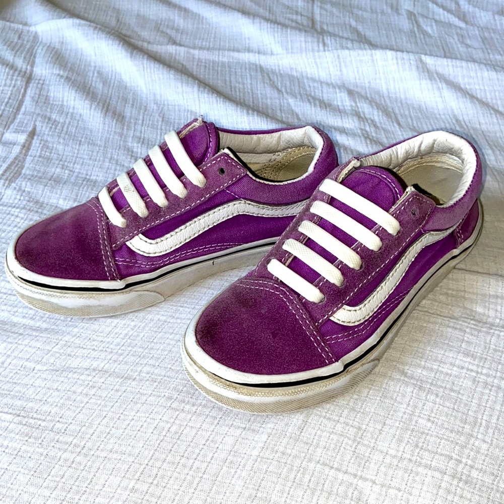 3/$20 Old Skool Violet Suede Size 13.5